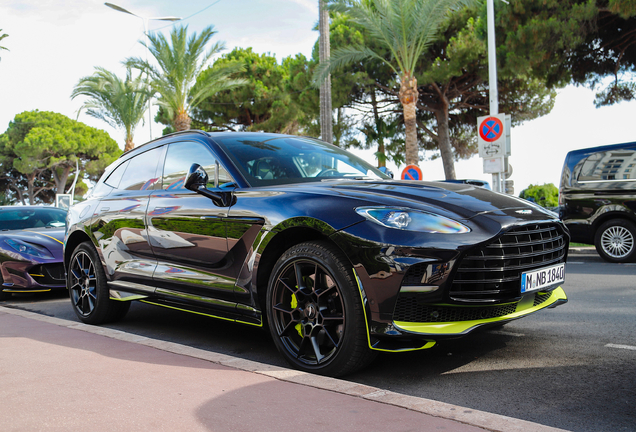 Aston Martin DBX707