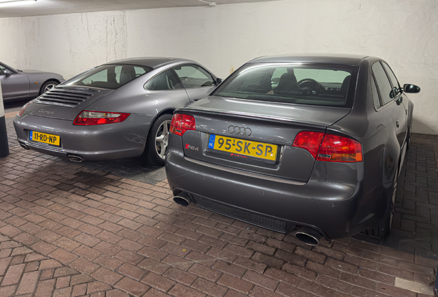 Audi RS4 Sedan