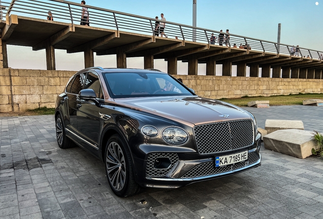 Bentley Bentayga Hybrid 2021