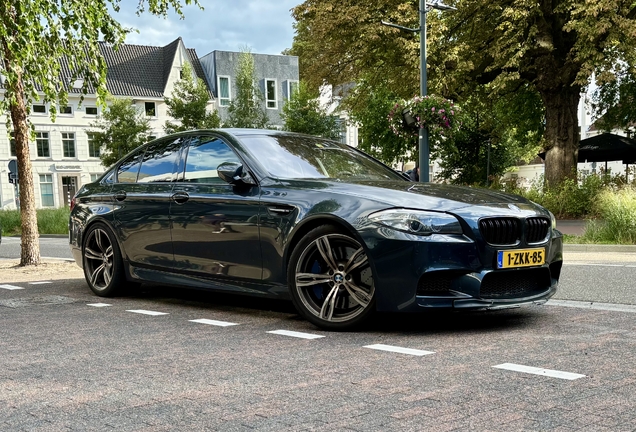 BMW M5 F10 2014