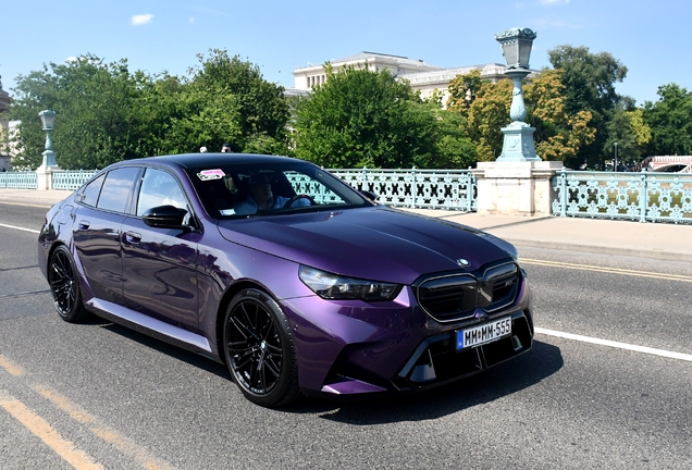 BMW M5 G90
