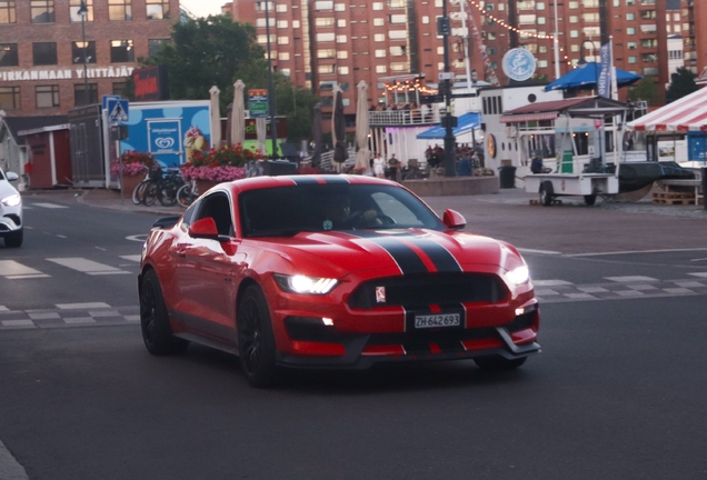Ford Mustang GT 2015