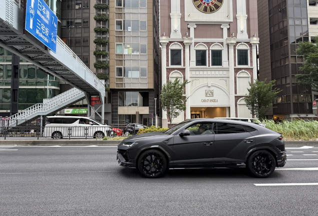 Lamborghini Urus Performante
