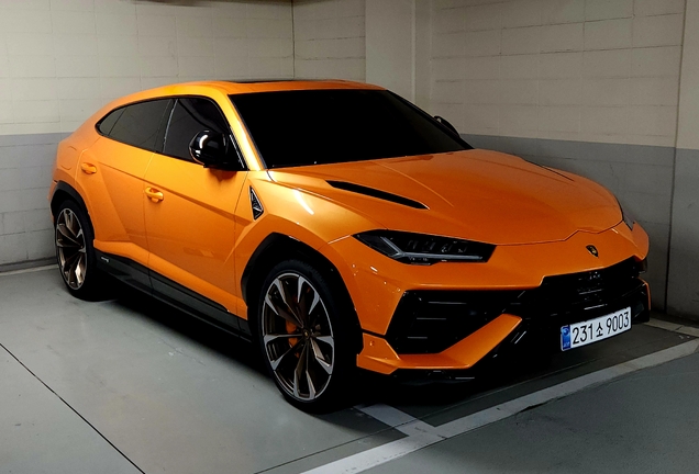 Lamborghini Urus S