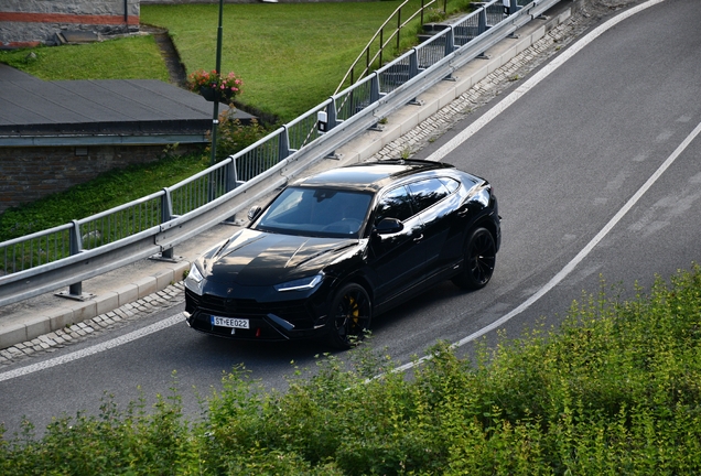 Lamborghini Urus S