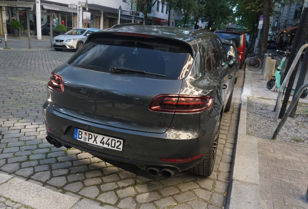 Porsche 95B Macan Turbo