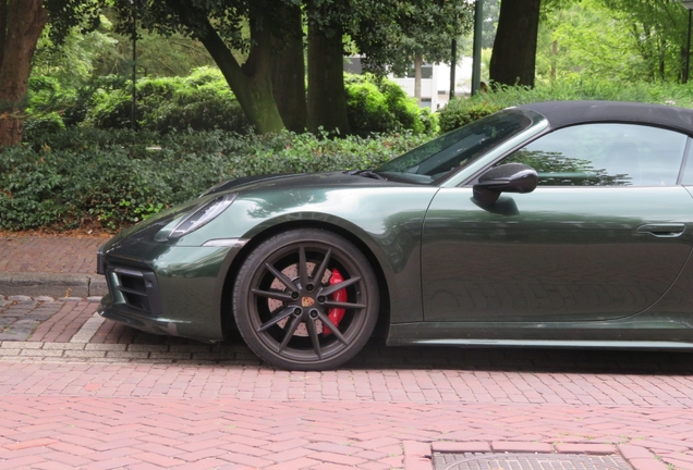 Porsche 992 Carrera 4S Cabriolet