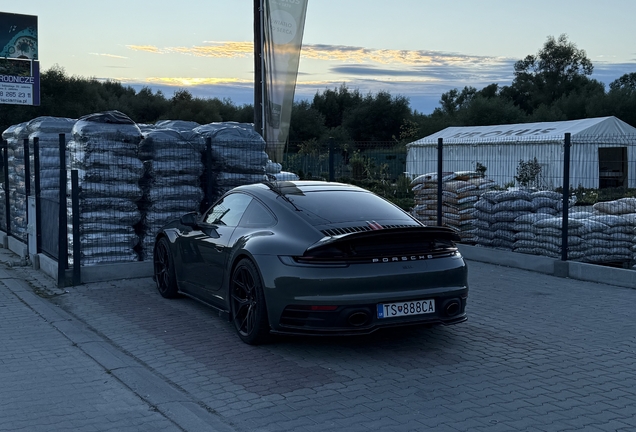 Porsche 992 Carrera 4S