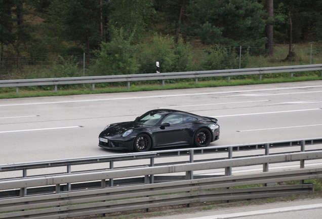 Porsche 992 Carrera GTS