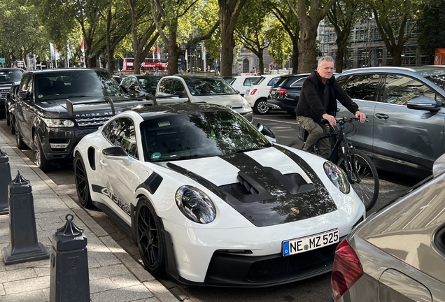 Porsche 992 GT3 RS Weissach Package