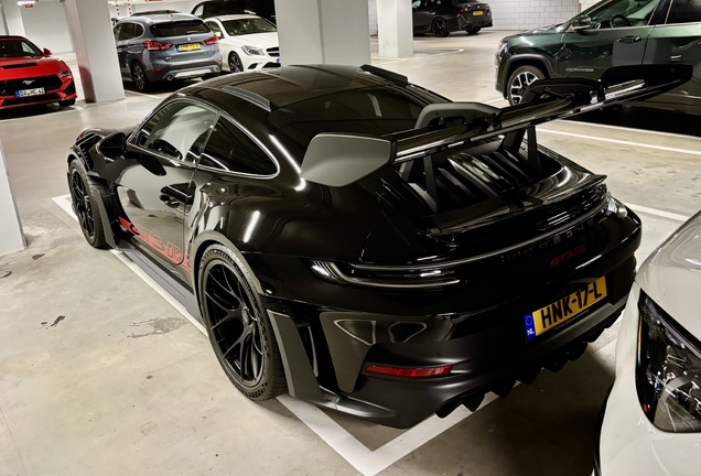 Porsche 992 GT3 RS Weissach Package