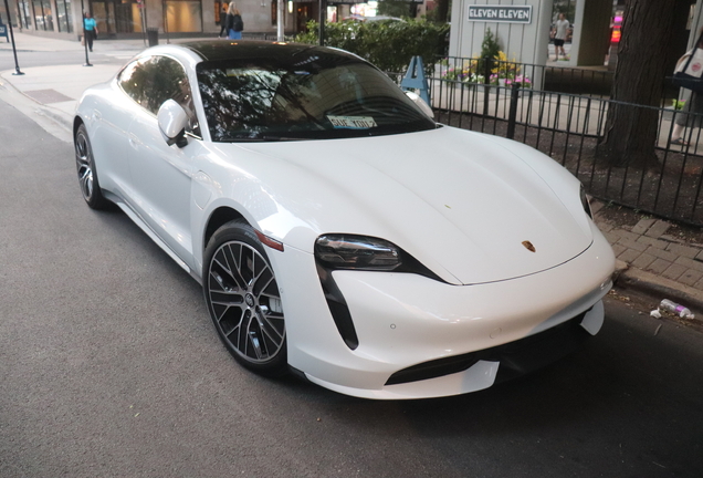 Porsche Taycan Turbo