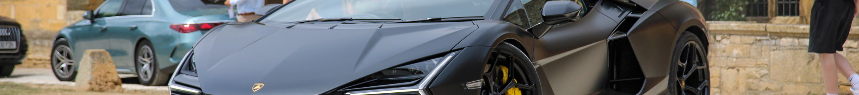 Lamborghini Revuelto