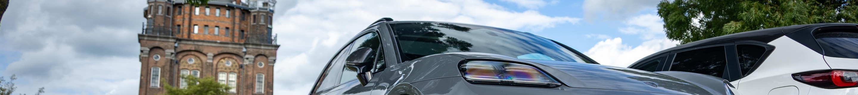 Porsche Macan EV Turbo