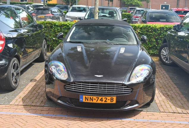 Aston Martin DB9 Volante 2010