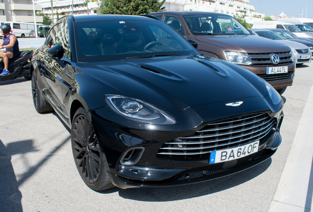 Aston Martin DBX