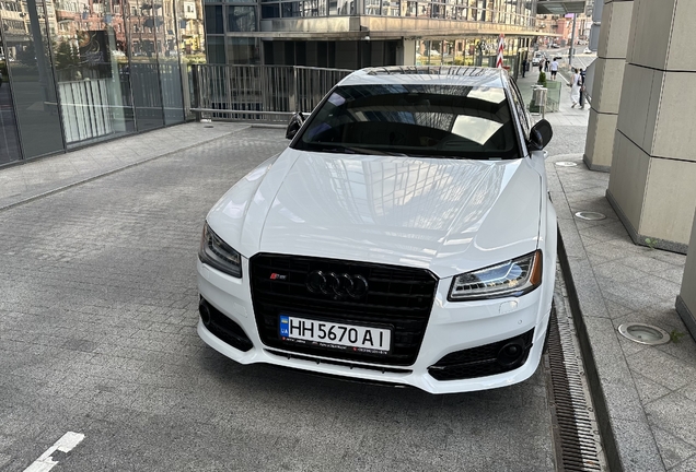 Audi S8 D4 Plus