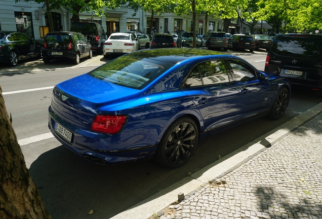 Bentley Flying Spur Hybrid Azure