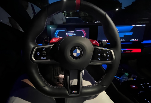 BMW M5 G90