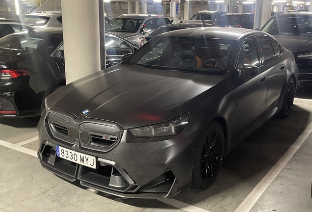 BMW M5 G90