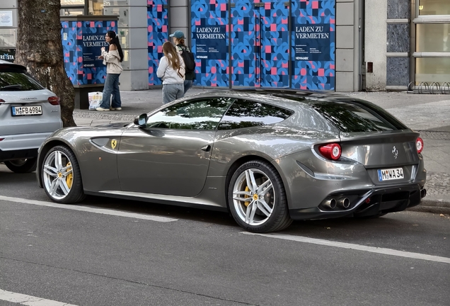 Ferrari FF