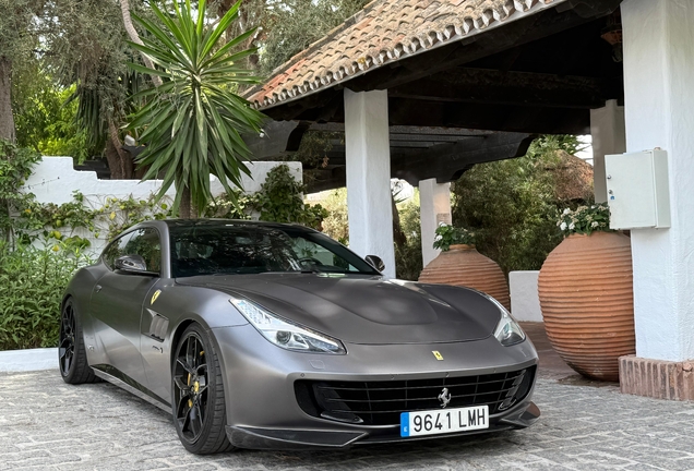 Ferrari GTC4Lusso