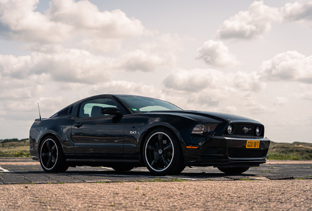 Ford Mustang GT 2013