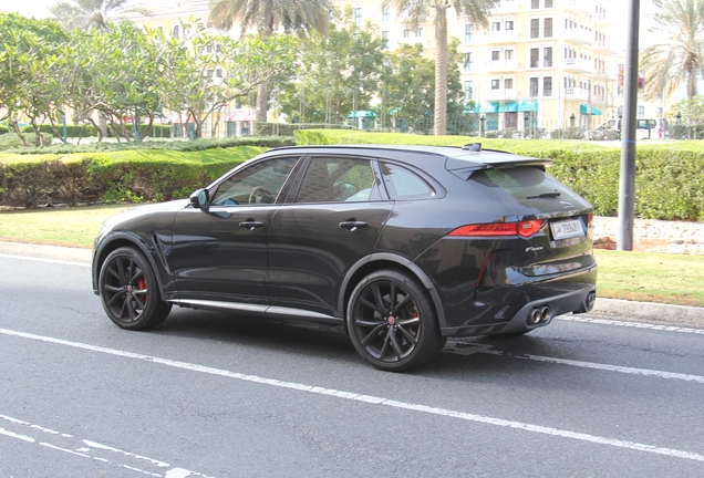 Jaguar F-PACE SVR