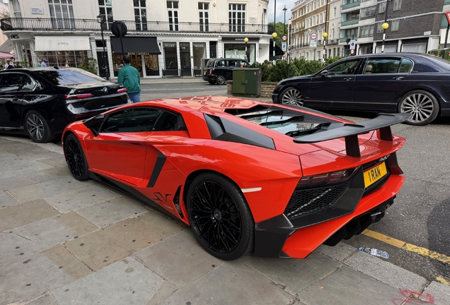 Lamborghini Aventador LP700-4