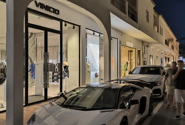 Lamborghini Aventador LP700-4 Roadster DMC
