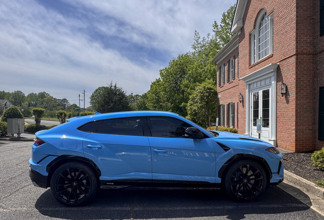 Lamborghini Urus S