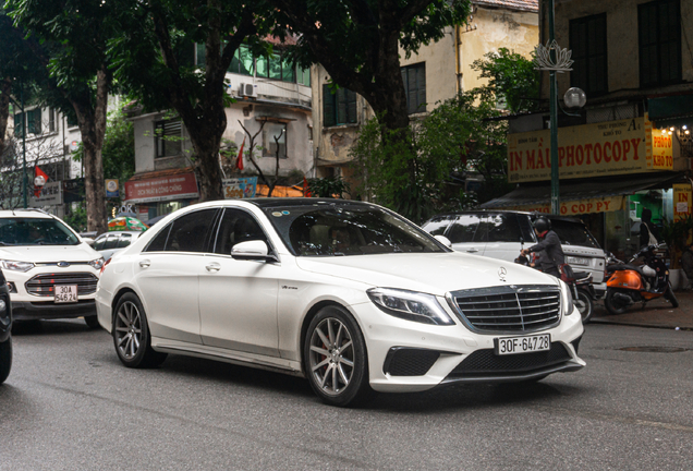 Mercedes-AMG S 63 V222