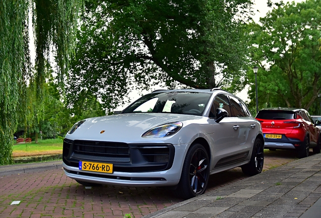 Porsche 95B Macan GTS MkIII