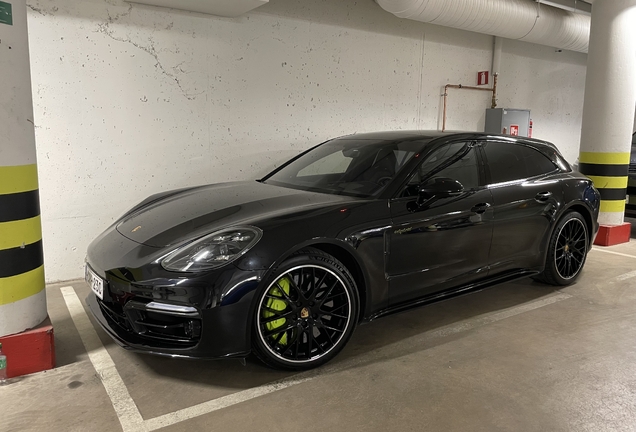 Porsche 971 Panamera Turbo S E-Hybrid Sport Turismo