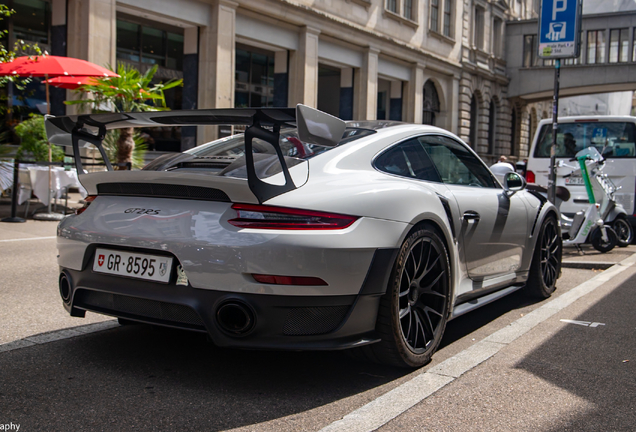 Porsche 991 GT2 RS Weissach Package