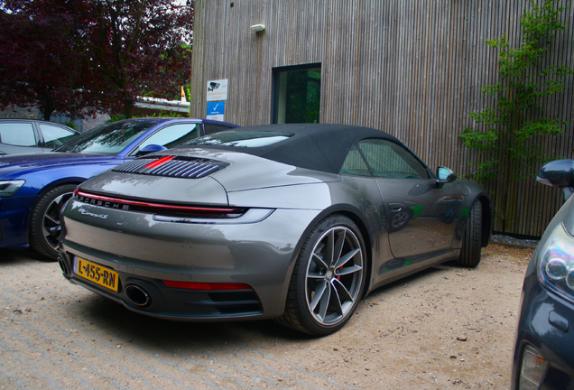 Porsche 992 Carrera 4S Cabriolet