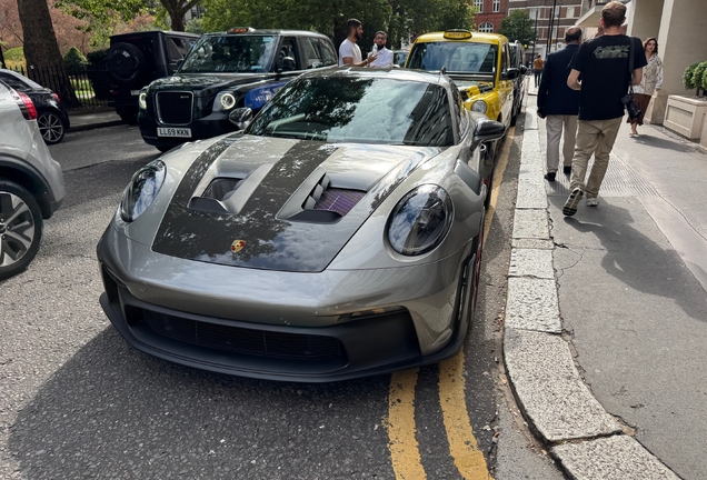 Porsche 992 GT3 RS Weissach Package