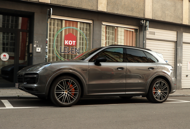 Porsche Cayenne Turbo S E-Hybrid