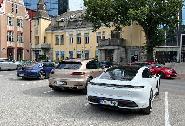 Porsche Taycan Turbo