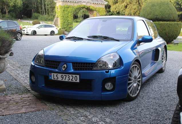 Renault Clio V6 Phase II