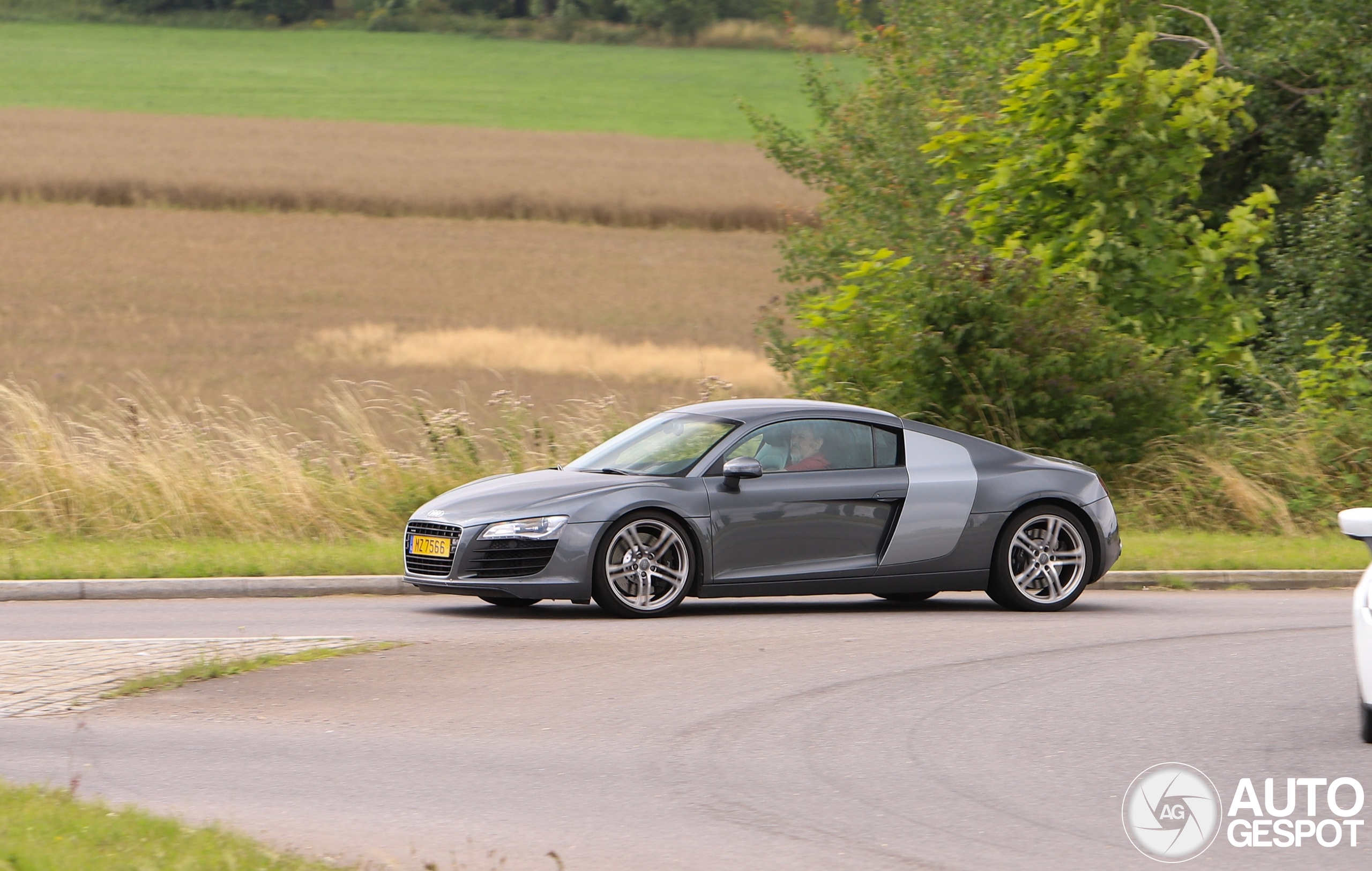 Audi R8