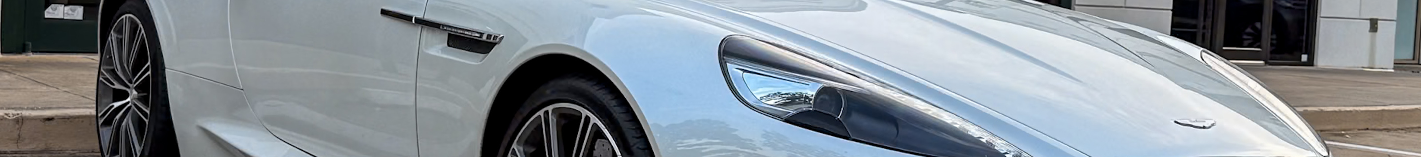 Aston Martin DB9 2013