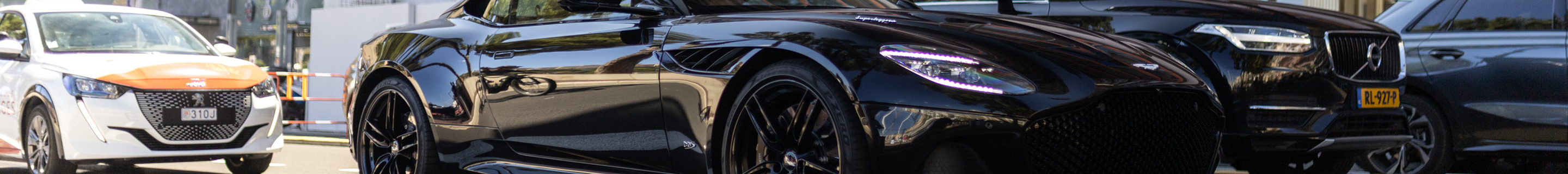 Aston Martin DBS Superleggera