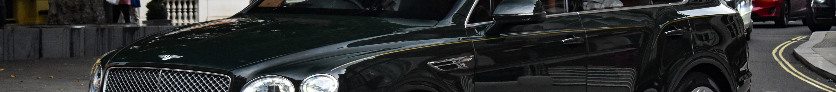 Bentley Bentayga V8 2021