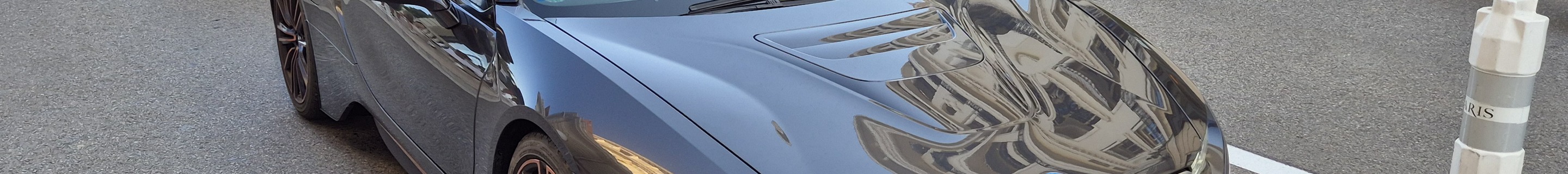 BMW i8 Roadster Ultimate Sophisto Edition