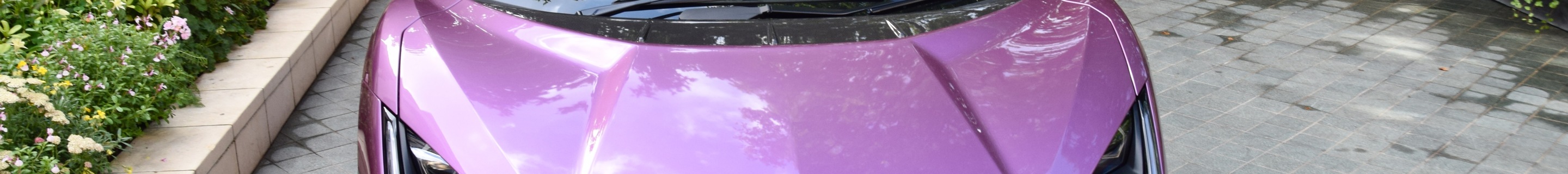 Lamborghini Revuelto