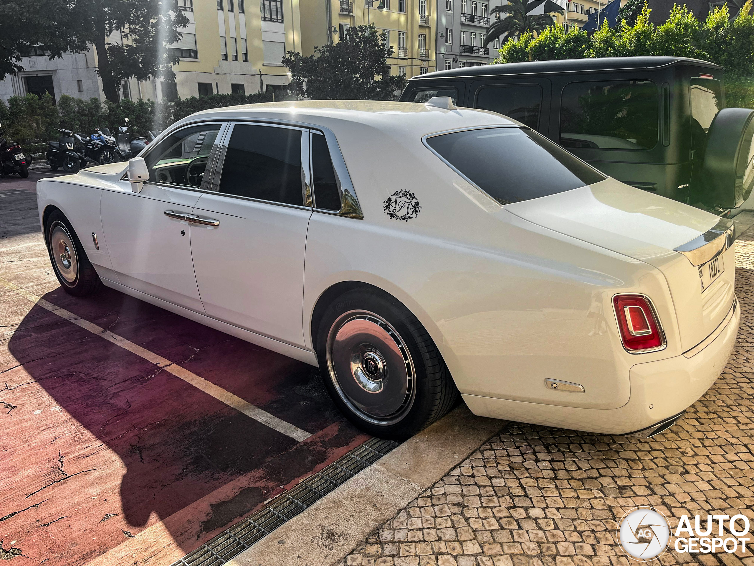 ROLLS-ROYCE PHANTOM ＩＩ Meet The Rolls-Royce Phantom 8.2, A Masterpiece of Luxury