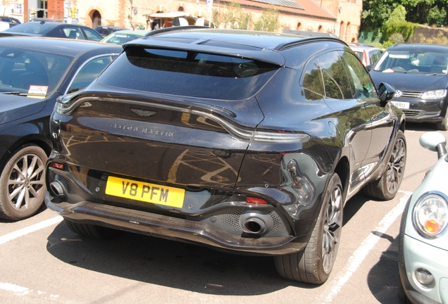 Aston Martin DBX