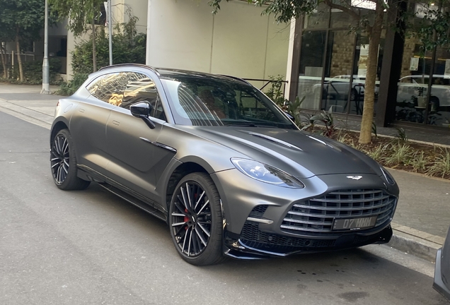 Aston Martin DBX707