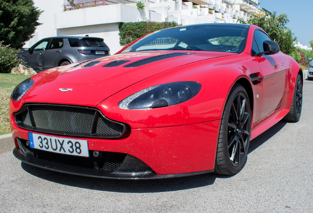 Aston Martin V12 Vantage S
